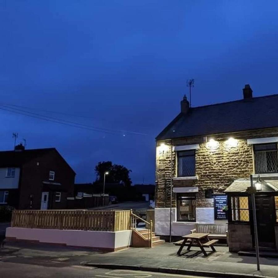 The Stables At The Black Horse Willington  Exteriör bild